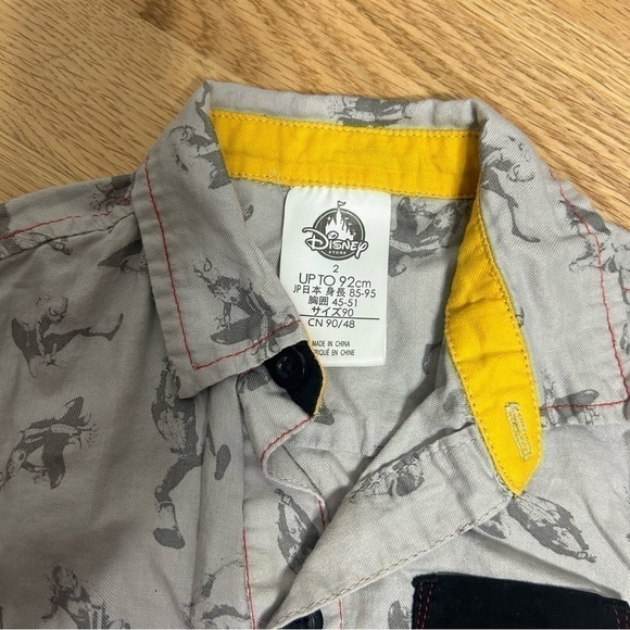 Spiderman Short Sleeve Button Down Shirt 2T Gray Marvel Disney - Picture 3 of 4